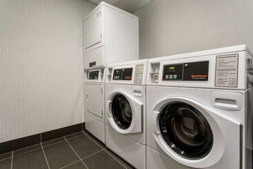 هتل Hampton Inn & Suites Santa Monica