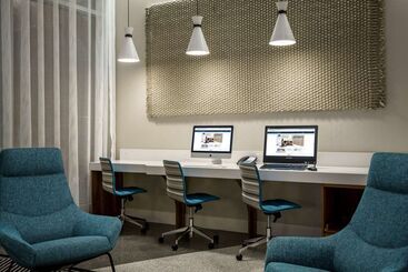 هتل Hampton Inn & Suites Santa Monica