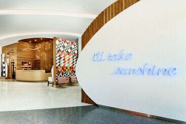 هتل Hampton Inn & Suites Santa Monica