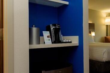 هتل Holiday Inn Express & Suites Mckinney Frisco East, An Ihg