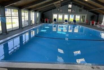 هتل Holiday Vacation Condominium