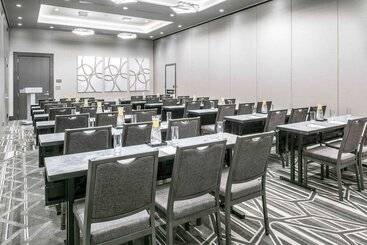 Hotel Homewood Suites By Hilton Boston Logan Airport Chelsea