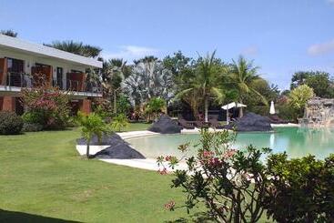 هتل Hôtel Keparanga