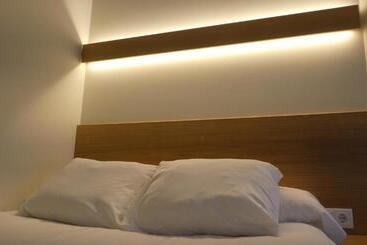 هتل Plaza Pombo B&b   Hostal