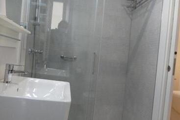 هتل Plaza Pombo B&b   Hostal