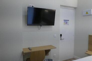 هتل Plaza Pombo B&b   Hostal