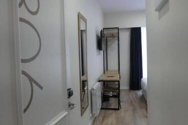 هتل Plaza Pombo B&b   Hostal