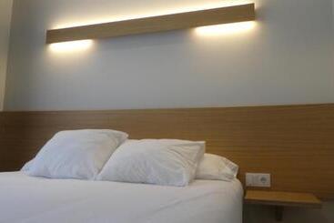 هتل Plaza Pombo B&b   Hostal