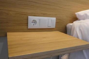 هتل Plaza Pombo B&b   Hostal