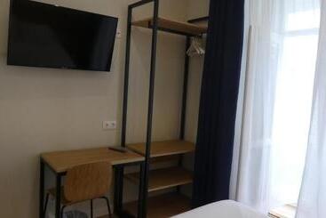 هتل Plaza Pombo B&b   Hostal