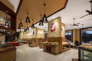 هتل Sanya Seacube Holiday