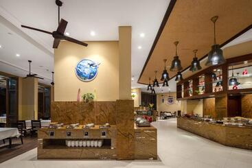هتل Sanya Seacube Holiday