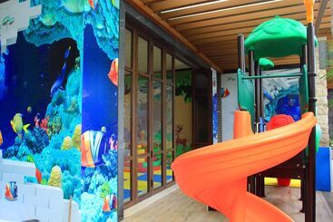 هتل Sanya Seacube Holiday
