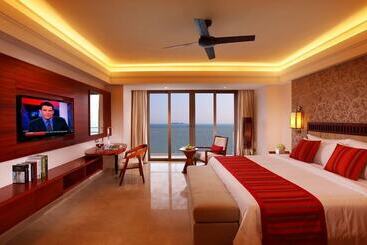 هتل Sanya Seacube Holiday