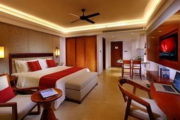 هتل Sanya Seacube Holiday
