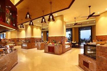 هتل Sanya Seacube Holiday