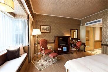 هتل Shangrila Boutique