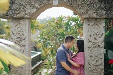 فندق The Alena Resort A Pramana Experience
