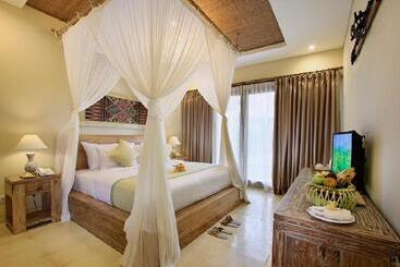 호텔 The Alena Resort A Pramana Experience