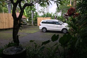 호텔 The Alena Resort A Pramana Experience