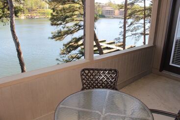 酒店 The Wharf Resort
