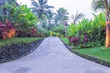 هتل Visesa Ubud Resort