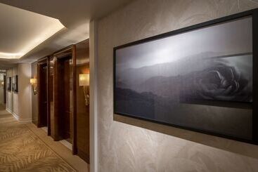هتل Waldorf Astoria Beverly Hills
