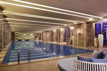 هتل Wanda Realm Taian