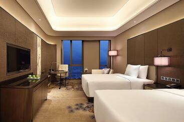 هتل Wanda Realm Taian