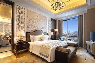 هتل Wanda Realm Taian