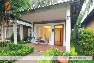 استراحتگاه Famiana Green Villa