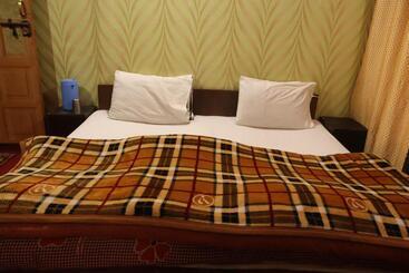 هتل Raja Guest House Pahalgam Jammu And Kashmir India
