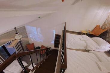 هتل Urban Glamp Resort