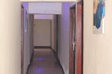 پانسیون Emmas  Guest House