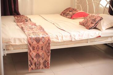 پانسیون Emmas  Guest House