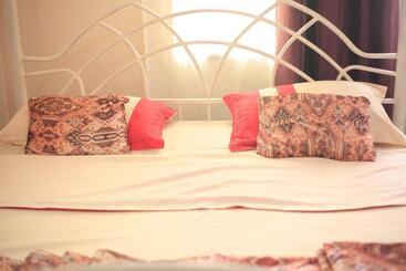 پانسیون Emmas  Guest House