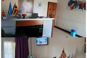 پانسیون Emmas  Guest House