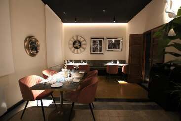 تختخواب و صبحانه Le Maginot Relais