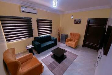 هتل Mok Apartments & Suites