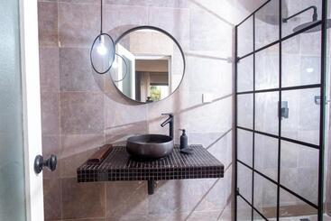 هتل Serenity Residences & Spa   Kokrobite Beach