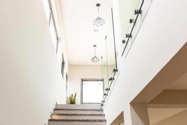 هتل Serenity Residences & Spa   Kokrobite Beach