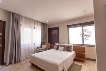 هتل Serenity Residences & Spa   Kokrobite Beach