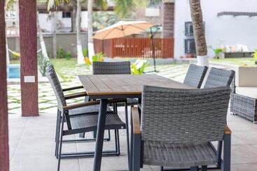 هتل Serenity Residences & Spa   Kokrobite Beach