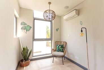 هتل Serenity Residences & Spa   Kokrobite Beach