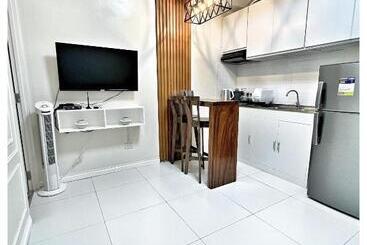 1 Br Condo In The Heart Of Naga City