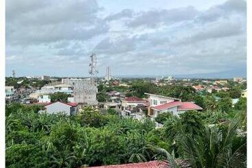1 Br Condo In The Heart Of Naga City