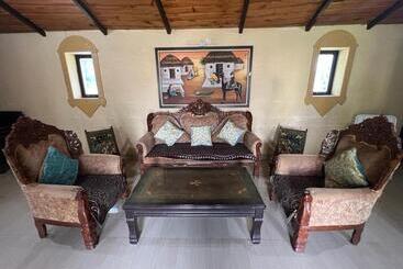 هتل The Kutch House