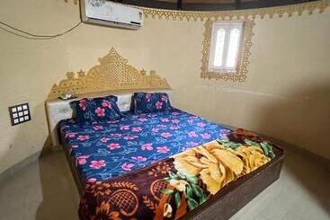 هتل The Kutch House
