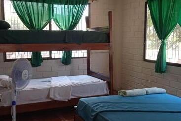 هاستل Casa Montemar Hotel San Vicente