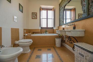 تختخواب و صبحانه Suite Con Bagno In Villa Esclusiva   Urbino